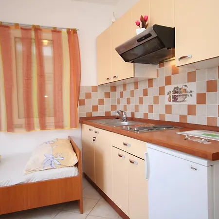 Apartment 3316e *