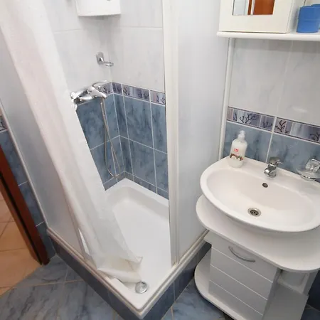 Apartment 3316e